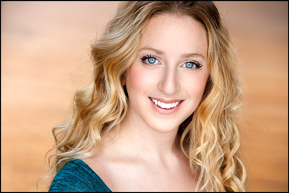 Fun, upbeat headshot with great natural smile