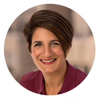 An approachable LinkedIn headshot by NYC photographer Rod Goodman